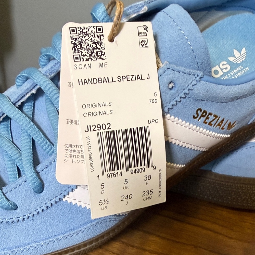 adidas Handball Spezial light blue suede sneakers with white stripes - Picture 2 of 6
